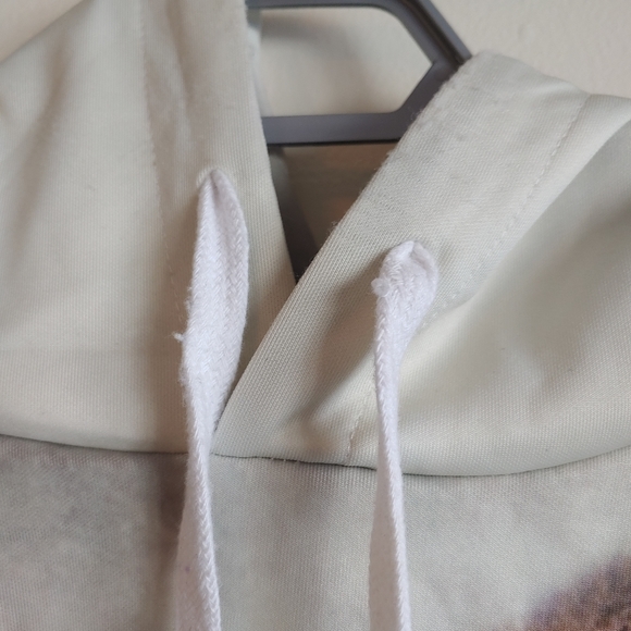 Sweater - Picture 2 of 7